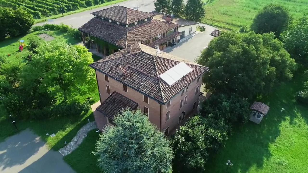Albergo Da Ca' Vecia Spilamberto Eksteriør billede