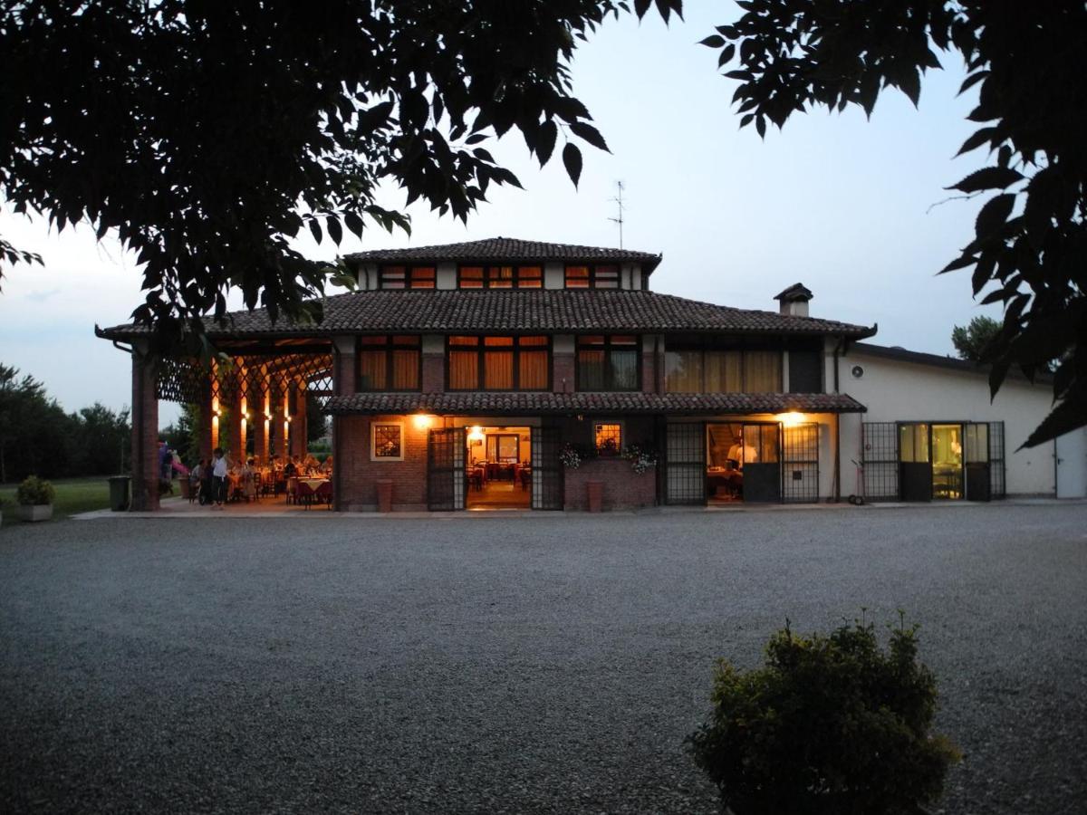 Albergo Da Ca' Vecia Spilamberto Eksteriør billede